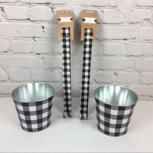 Christmas Black & White Buffalo Check 4 Pc Decor Bundle 2 Wreath Hangers 2 Tins